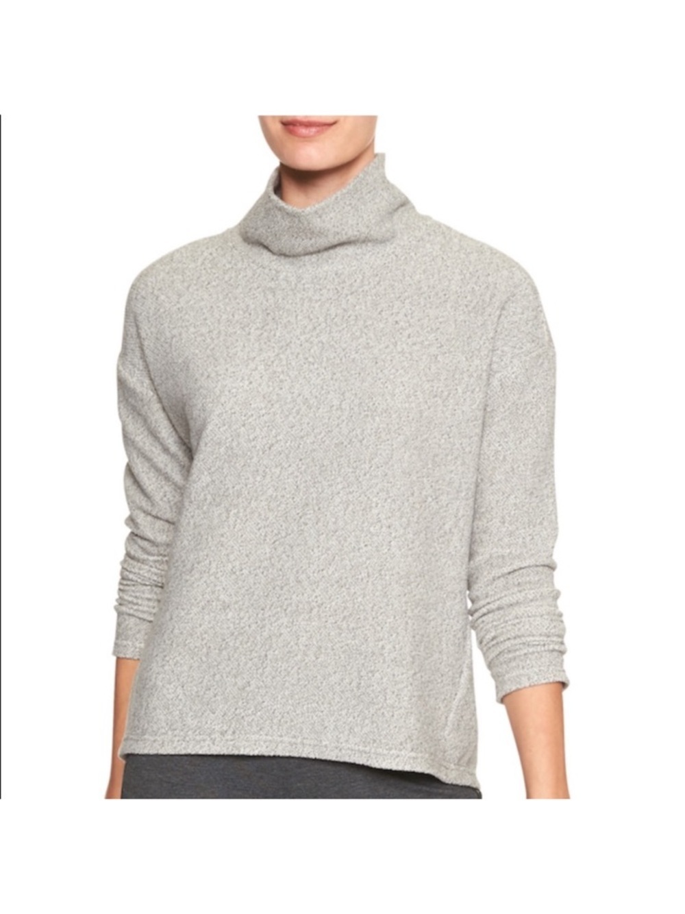 Banana Republic Textured Mock Neck in Gray
